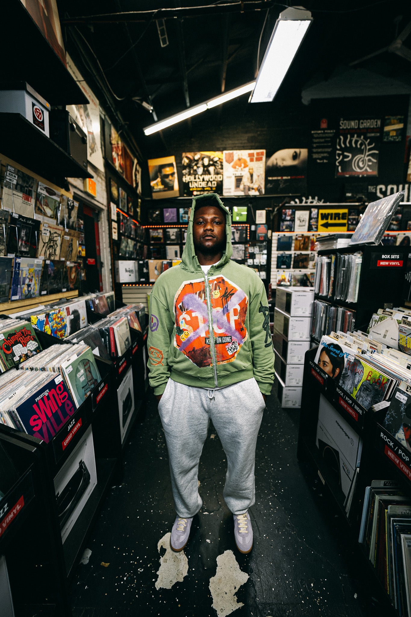 GREEN DISTRESS HOODIE