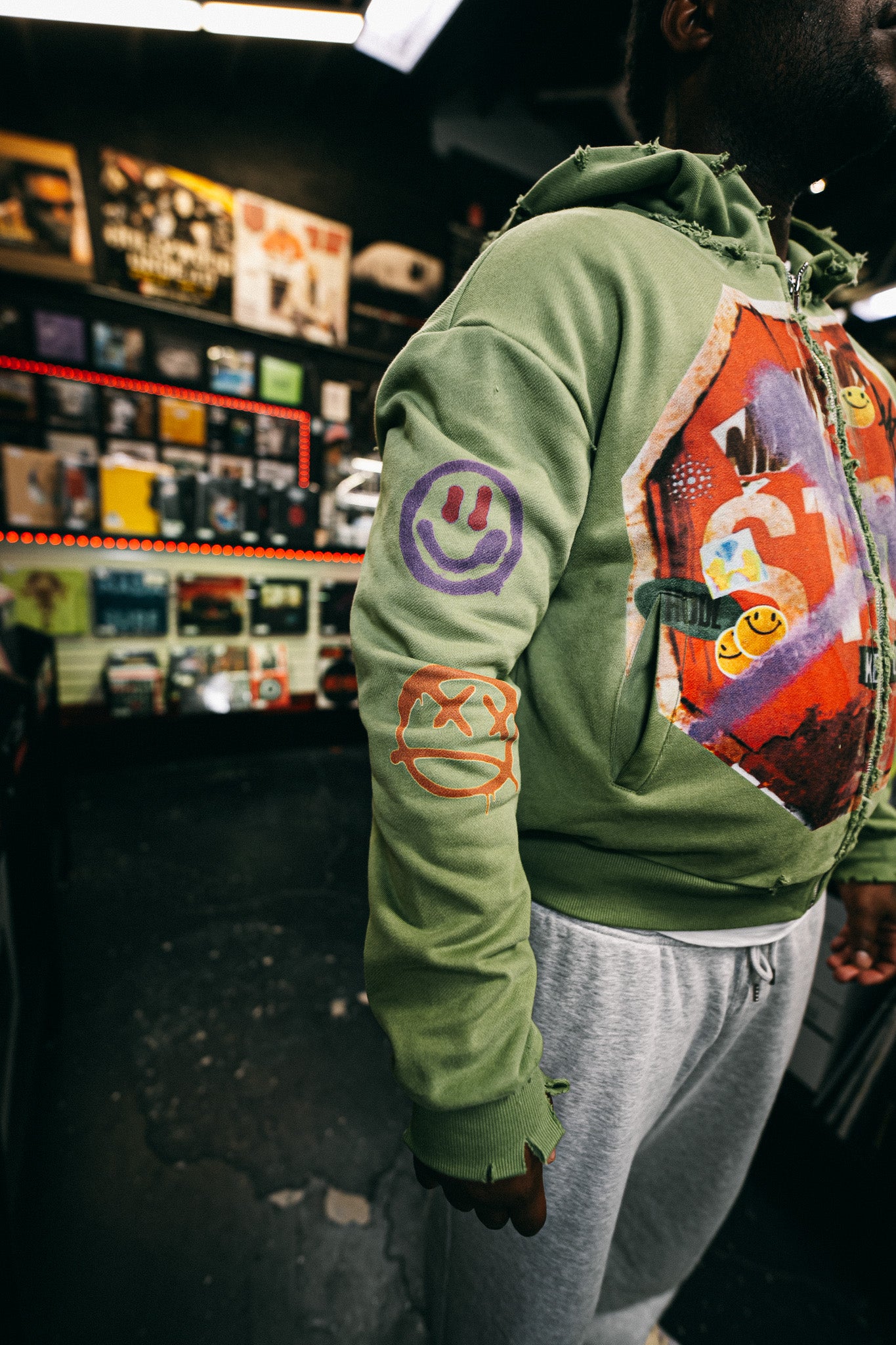 GREEN DISTRESS HOODIE